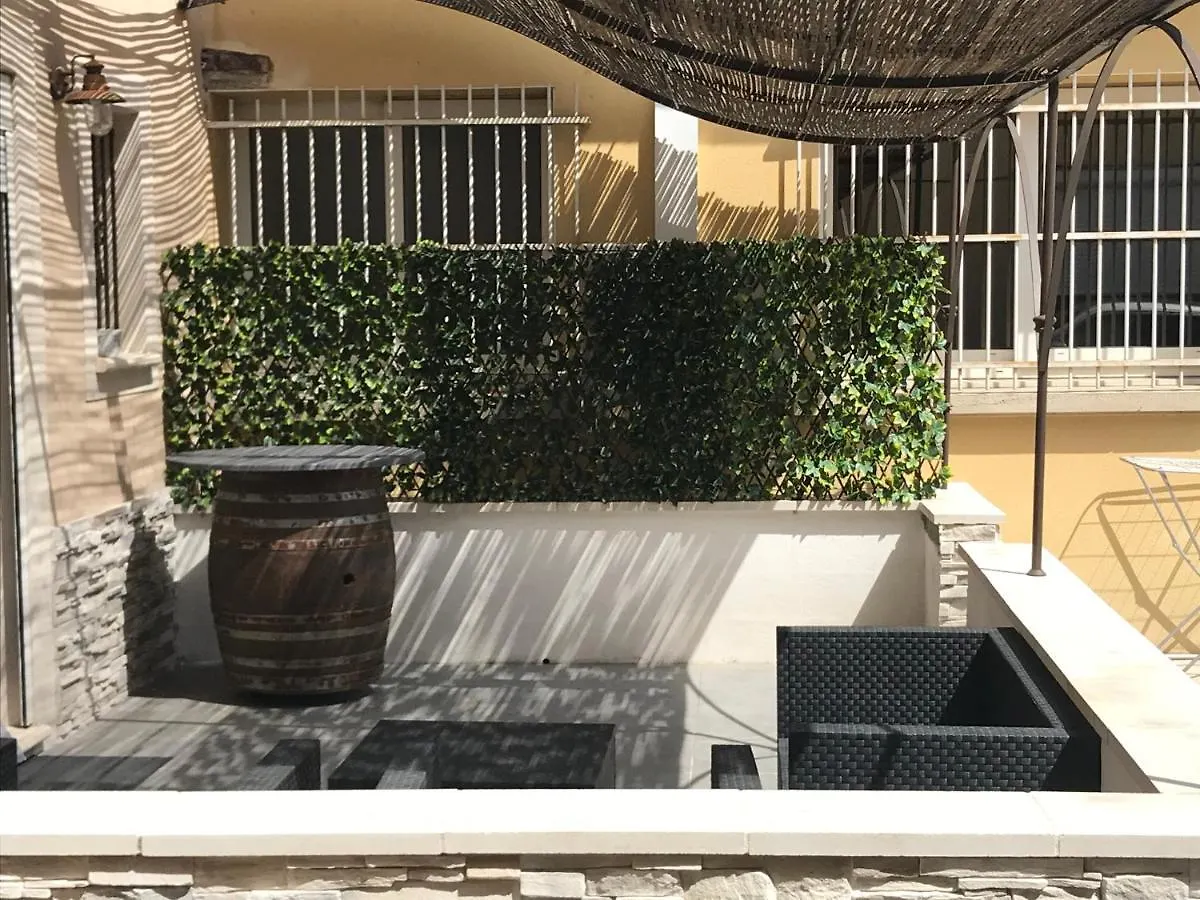 Oliviers Apartman Monteux